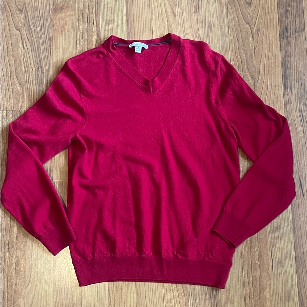 GAP Vintage Wool  V-Neck Sweater Size medium
